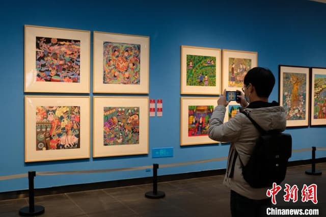 六省区(市)农民画优秀作品巡回交流展在贵阳开展