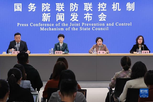 国务院联防联控机制:不折不扣落实疫情防控优化措施