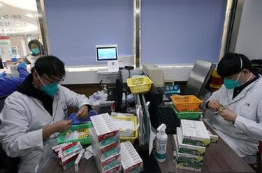 上海:拆盒分装药品 保障用药需求